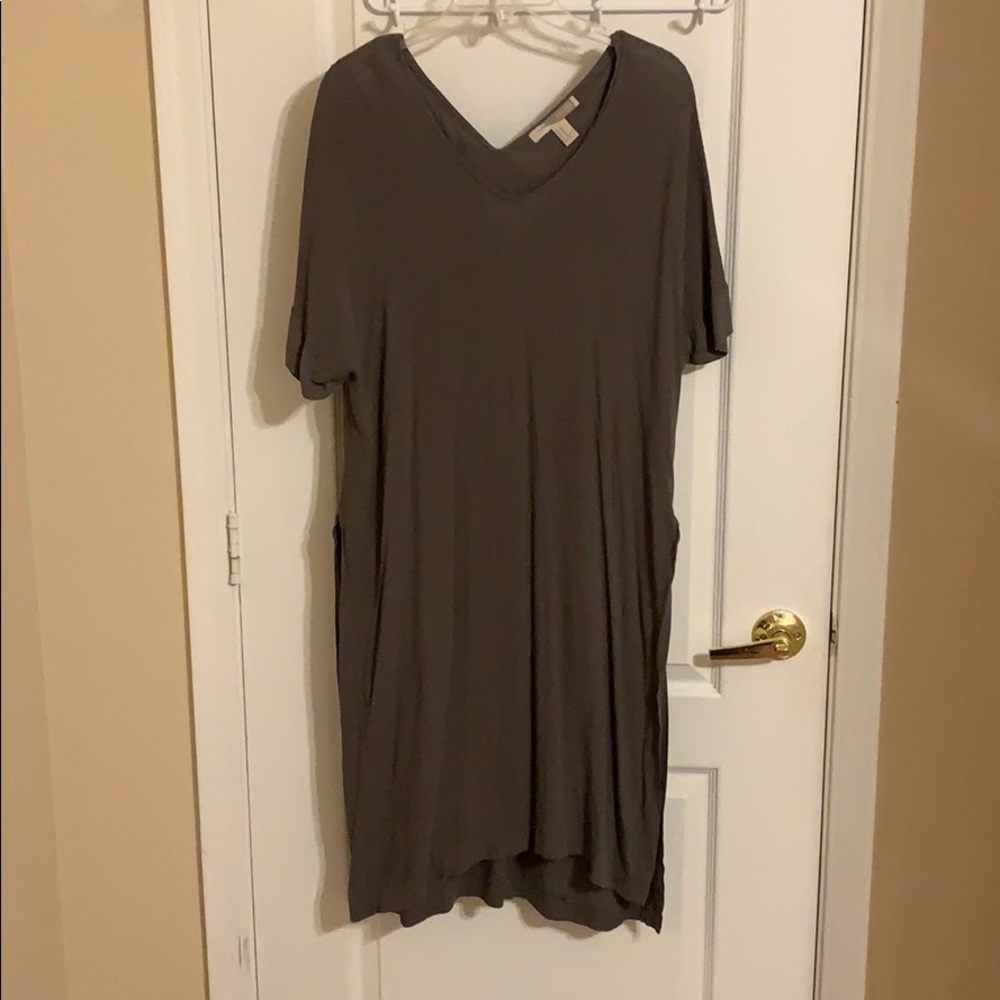 Forever 21 Grey Dress with slits on both sides